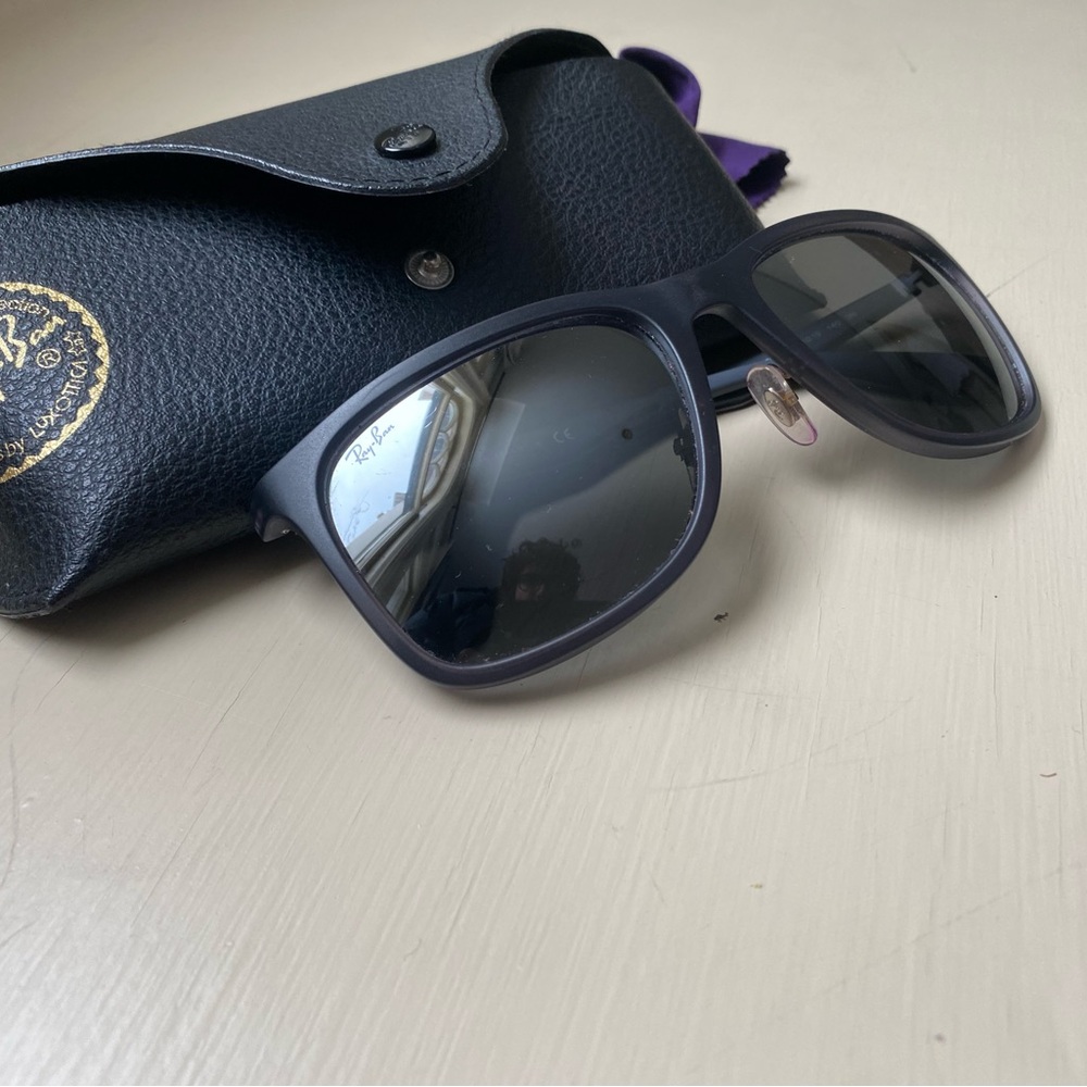Ray-Ban Classic Black Sunglasses with Case